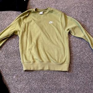 Nike green crew neck,size small